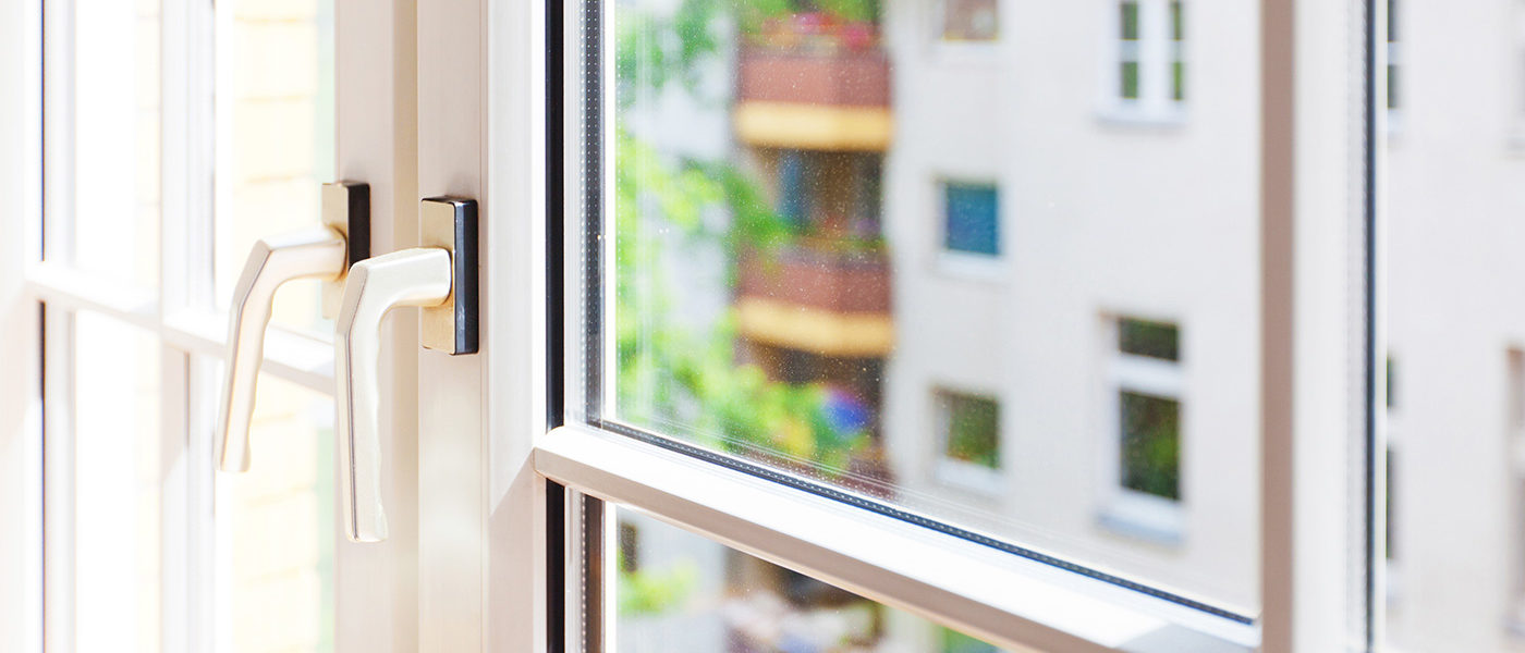 Fenster-aus-Holz-oder-Kunststoff Fenster-aus-Holz-oder-Kunststoff